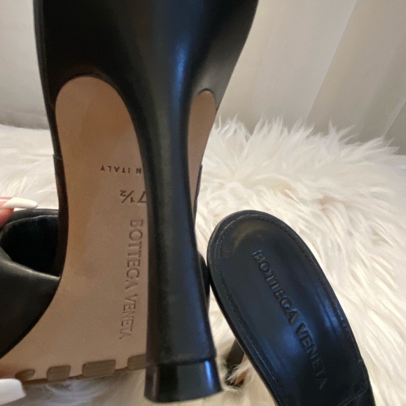 Bottega Veneta Lido Mules - Picture 7 of 11